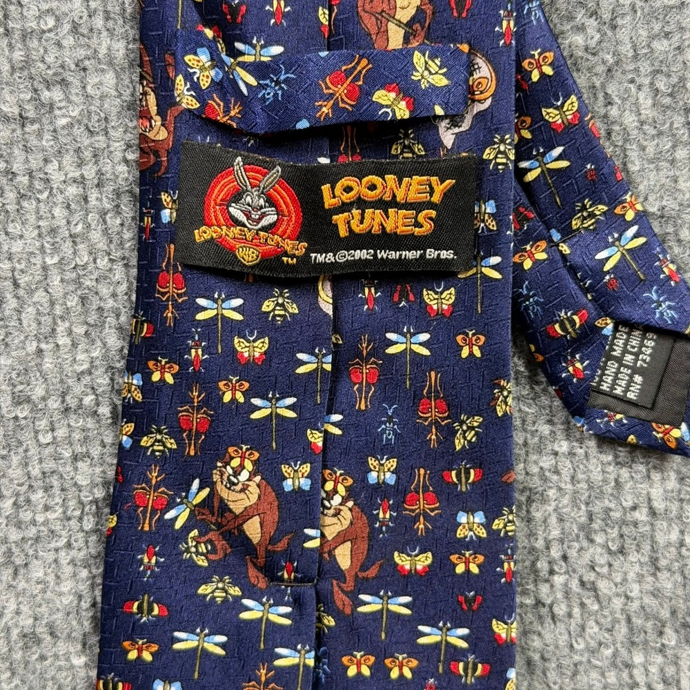 Looney Tunes Necktie Mens OS Navy Taz Tasmanian Devil Bug Catching Silk 2002
